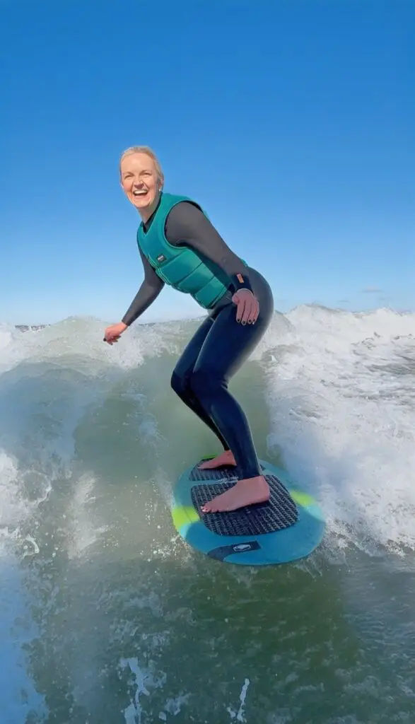 Wake Surfing - Camel Ski School